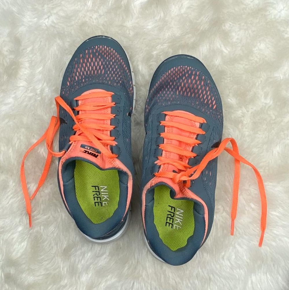 Nike woman's shoes
